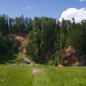 Skats uz Zvārtes iezi Skats uz Zvārtes iezi