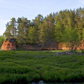 Sarkanās klintis (Pietraga klintis) Sarkanās klintis (Pietraga klintis)