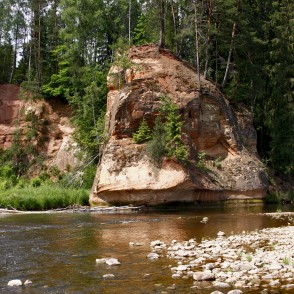 Skats uz Zvārtes iezi Skats uz Zvārtes iezi