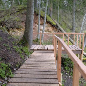 Laipa uz Omiķu gravu Laipa uz Omiķu gravu