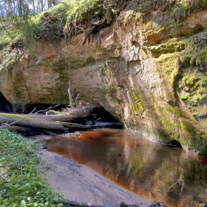 Lorumupes smilšakmens atsegumi Lorumupes smilšakmens atsegumi