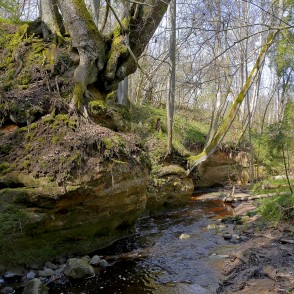 Lorumupes smilšakmens atsegumi Lorumupes smilšakmens atsegumi