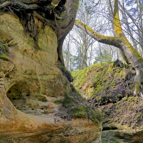 Lorumupes smilšakmens atsegumi Lorumupes smilšakmens atsegumi