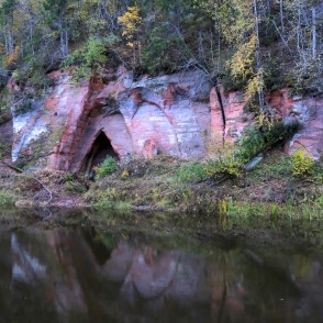 Eņģeļu ala rudenī Eņģeļu ala rudenī