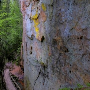 Līču-Laņģu klinšu taka Līču-Laņģu klinšu taka