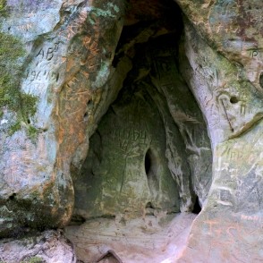 Niša Līču – Laņģu klintīs Niša Līču – Laņģu klintīs