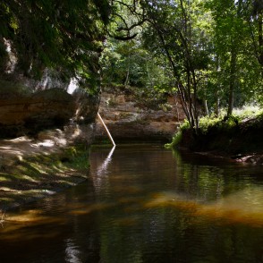 Lūrmaņu atsegumi un Roja Lūrmaņu atsegumi un Roja
