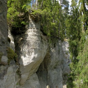 Sietiņiezis – balto smilšakmeņu atsegums Sietiņiezis – balto smilšakmeņu atsegums
