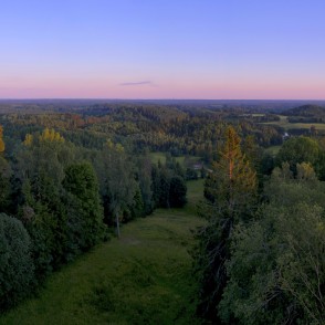 Panorāmas skats no Dēliņkalna skatu torņa Panorāmas skats no Dēliņkalna skatu torņa