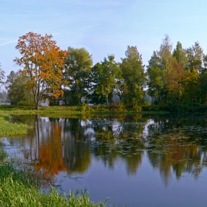 Ūdenskrātuve Lindes parkā (panorāma) Ūdenskrātuve Lindes parkā (panorāma)