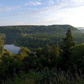 Gaujas senielejas panorāma no Ķeizarskata Gaujas senielejas panorāma no Ķeizarskata
