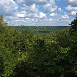 Gaujas senieleja, skats uz Turaidas pili Gaujas senieleja, skats uz Turaidas pili