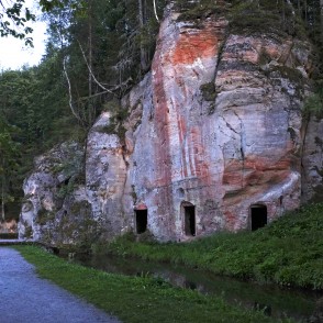 Anfabrikas klintis un pagrabi Anfabrikas klintis un pagrabi