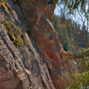 Ērģeļu klintis, Pieškaļu vai Pieškalnu iezis Ērģeļu klintis, Pieškaļu vai Pieškalnu iezis