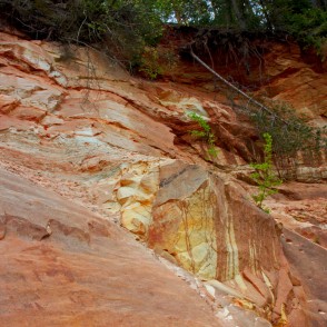 Velnalas klintis tuvplānā Velnalas klintis tuvplānā