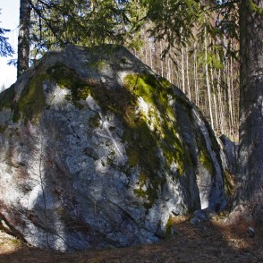 Akmeņkalnu Velnapēdas akmens Akmeņkalnu Velnapēdas akmens