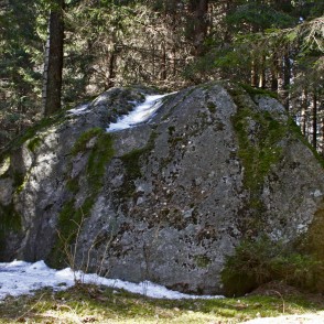 Vecumu dižakmens Vecumu dižakmens