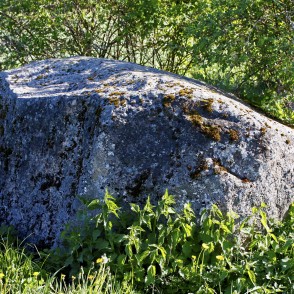 Ventkalnu bedrīšakmens Ventkalnu bedrīšakmens
