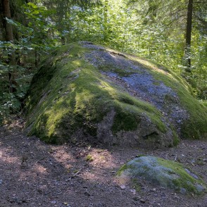 Bānūžu velnakmens Bānūžu velnakmens