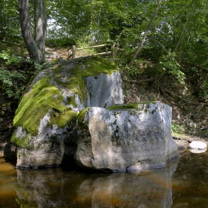 Žākļu dižakmens Žākļu dižakmens