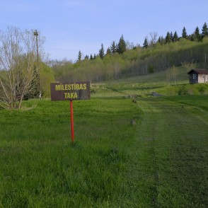 "Zviedru cepures" Mīlestības dabas taka "Zviedru cepures" Mīlestības dabas taka