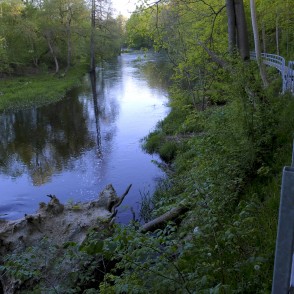 Taka gar Iecavas upi Iecavā Taka gar Iecavas upi Iecavā