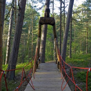 Koka tilts Bernātu izziņas takās Koka tilts Bernātu izziņas takās