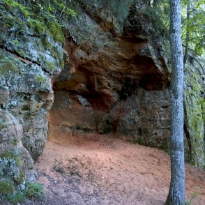 Sarkanās (Red) Cliffs Sarkanās (Red) Cliffs