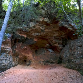Sarkanās (Red) Cliffs Sarkanās (Red) Cliffs