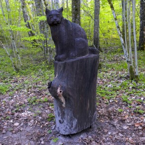Lūša skulptūra Kalētu mežaparkā Lūša skulptūra Kalētu mežaparkā