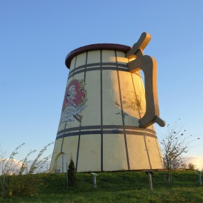 Minhauzena milzu alus kauss Minhauzena milzu alus kauss