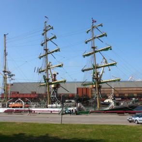 Vācu burinieks Alexander von Humboldt Vācu burinieks Alexander von Humboldt