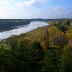 Skats uz Daugavu no Vasargelišķu skatu torņa Skats uz Daugavu no Vasargelišķu skatu torņa