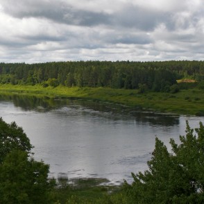 Skats uz Daugavu no Vasargelišķu skatu torņa Skats uz Daugavu no Vasargelišķu skatu torņa