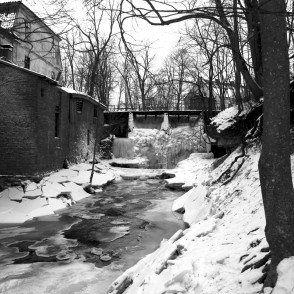 Alekšupītes leduskritums ziemā Alekšupītes leduskritums ziemā