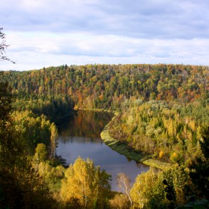 Skats uz Gauju no Ķeizarskata Skats uz Gauju no Ķeizarskata