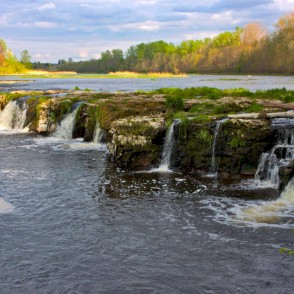 Dolomīta klints Ventas rumbā Dolomīta klints Ventas rumbā