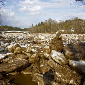 Skats uz Ogres gājēju tiltu Skats uz Ogres gājēju tiltu