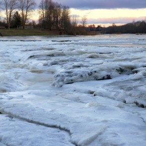 Augsts ūdens līmenis Ventas rumbā Augsts ūdens līmenis Ventas rumbā