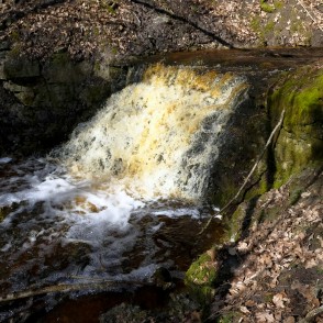 Virsaišu ūdenskritums pavasarī Virsaišu ūdenskritums pavasarī