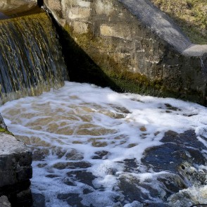 Mārupītes ūdenskritums Arkādijas parkā Mārupītes ūdenskritums Arkādijas parkā