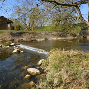 Tērvetes izteka no Tērvetes ūdenskrātuves Tērvetes izteka no Tērvetes ūdenskrātuves