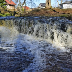 Rumbiņas ūdenskritums (Lielvārde) Rumbiņas ūdenskritums (Lielvārde)