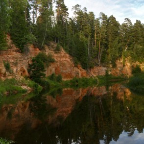 Salaca pie Neļķu klintīm Salaca pie Neļķu klintīm