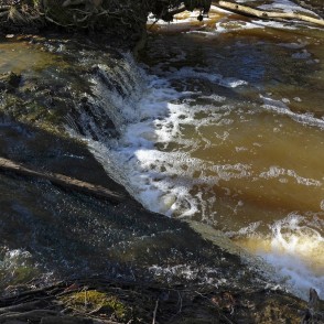 Jaunvilku ūdenskritums (Pilsupes ūdenskritums) Jaunvilku ūdenskritums (Pilsupes ūdenskritums)
