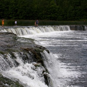 Ventas rumbas labā puse Ventas rumbas labā puse