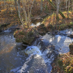 Jaunvilku ūdenskritums (Pilsupes ūdenskritums) Jaunvilku ūdenskritums (Pilsupes ūdenskritums)