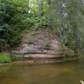 Veclauču iezis (ap 100 m aiz tilta) Veclauču iezis (ap 100 m aiz tilta)