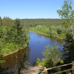Gauja pie Ērgļu klintīm Gauja pie Ērgļu klintīm