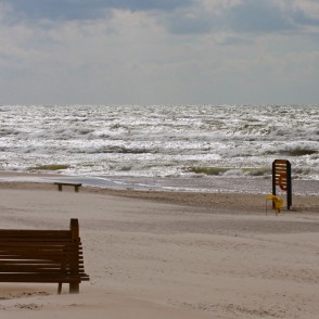 Viļņi Ventspils pludmalē Viļņi Ventspils pludmalē